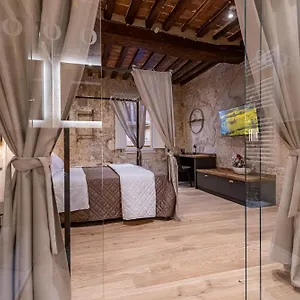 Truffle House Tuscany Magnatum Pico Montepulciano Stazione